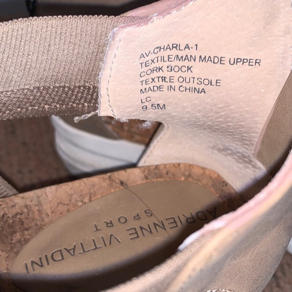 Adrienne Vittadini Charla Tan Cork Sandals 9.5 - Picture 2 of 8